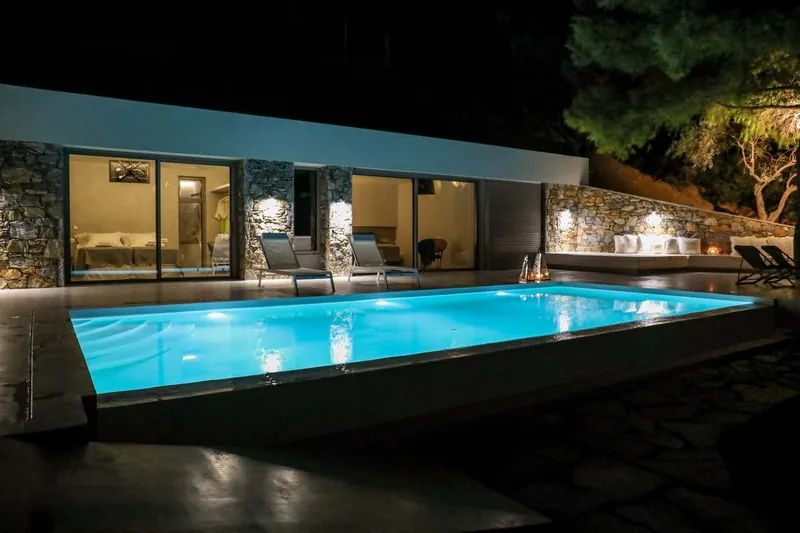 The pool and the terrace at night